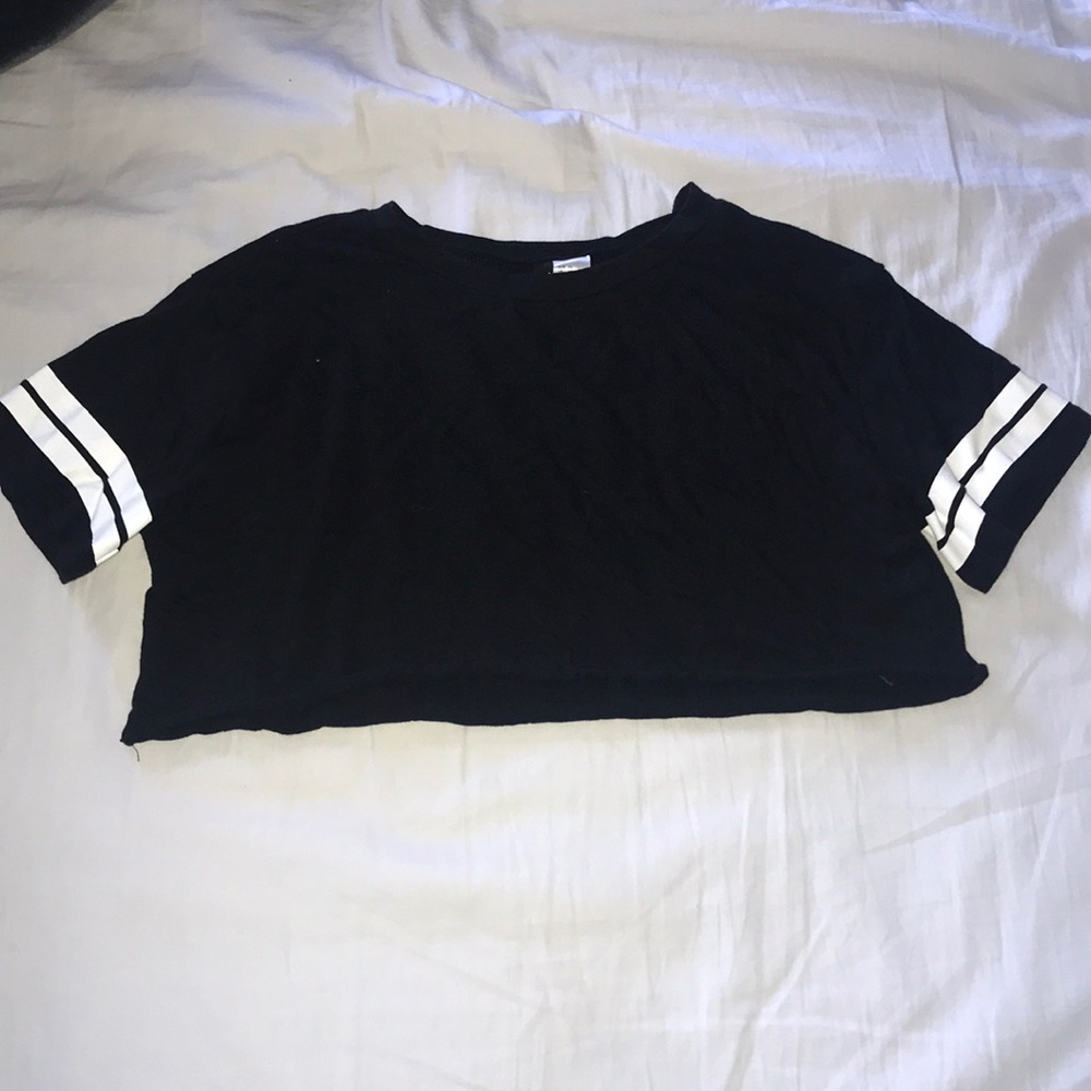Divided croptop